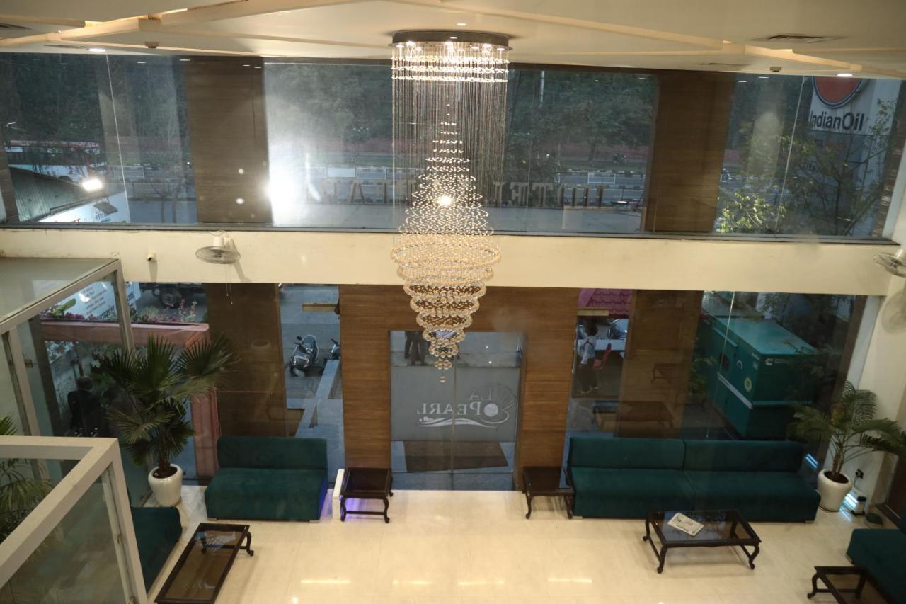 Hotel La Pearl Naiapura Kültér fotó