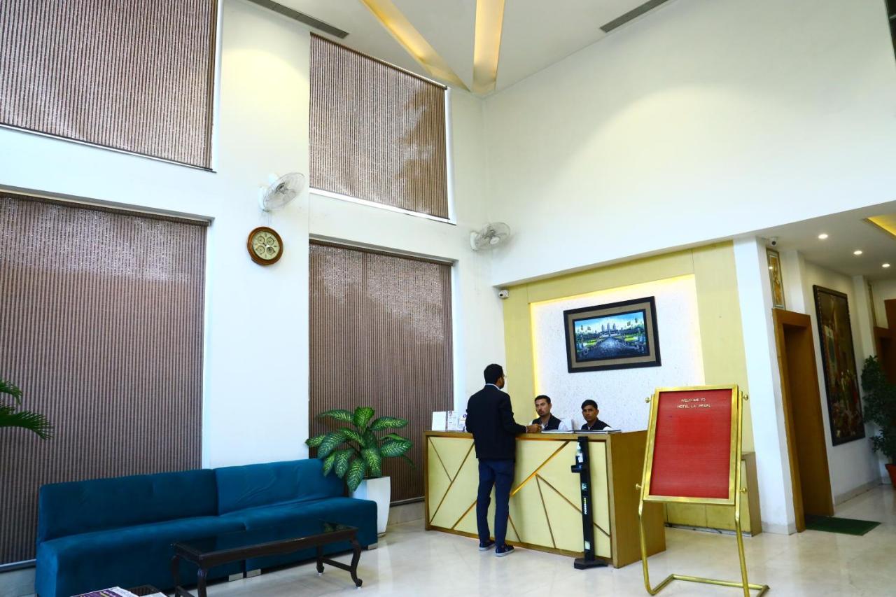 Hotel La Pearl Naiapura Kültér fotó